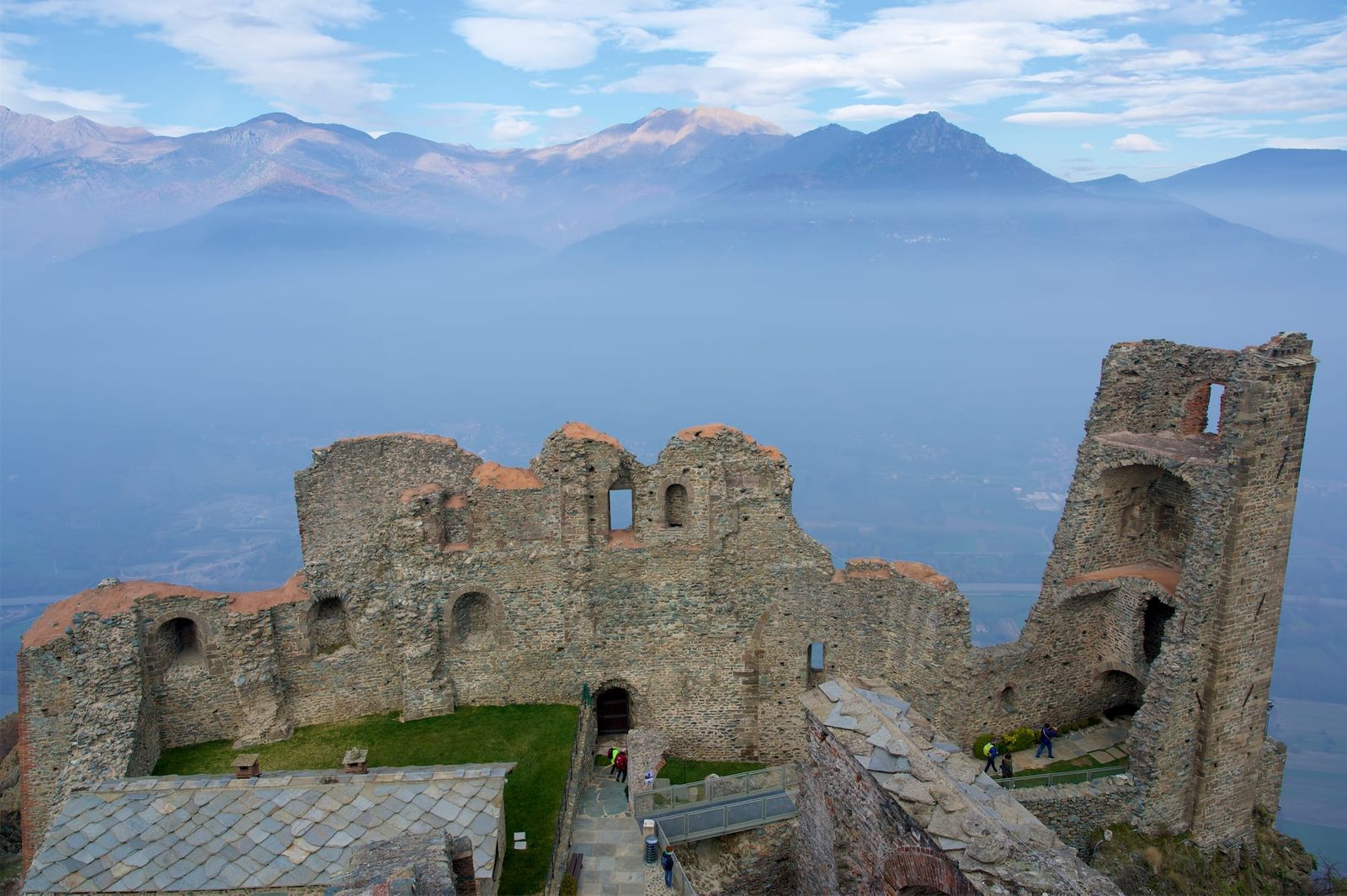 Sacra di San Michele: l'abbazia de “Il nome della rosa”
